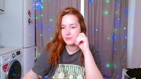 Snapshot of enorolve chatting on December 16, 2024, 11:22 am Horny Mary online show from December 16, 2024, 11:22 am