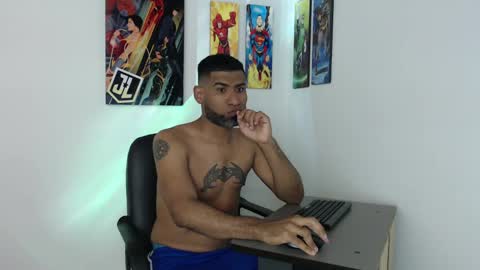 enriblack92 online show from December 31, 2024, 3:23 am