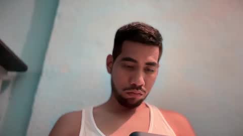 Enriquegc197 online show from February 22, 2025, 8:20 pm