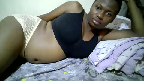 Snapshot of enter_dee chatting on February 25, 2026, 12:09 am Ell online show from February 25, 2026, 12:09 am