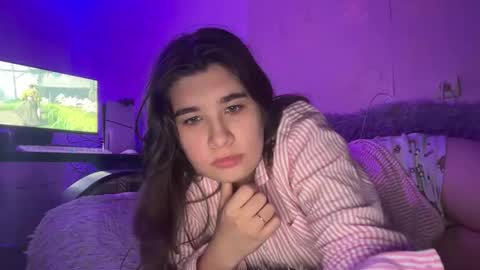 Snapshot of enyazhe chatting on November 7, 2025, 6:30 pm hoenyazhe online show from November 7, 2025, 6:30 pm