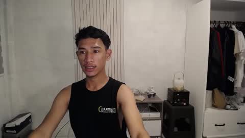 Snapshot of enzinoxx2024 chatting on June 10, 2026, 10:14 am enzo online show from June 10, 2026, 10:14 am