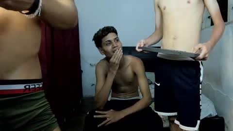 Snapshot of enzo_fernandez10 chatting on July 14, 2026, 2:16 am enzo_fernandez10 online show from July 14, 2026, 2:16 am