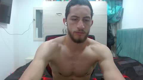Snapshot of enzo_savage chatting on September 10, 2025, 6:41 pm enzo_savage online show from September 10, 2025, 6:41 pm