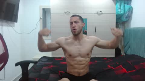 Snapshot of enzo_savage chatting on September 20, 2025, 5:58 pm enzo_savage online show from September 20, 2025, 5:58 pm