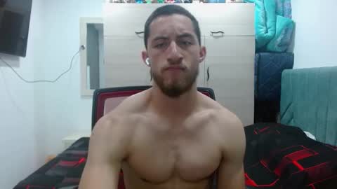 Snapshot of enzo_savage chatting on October 6, 2025, 6:38 pm enzo_savage online show from October 6, 2025, 6:38 pm