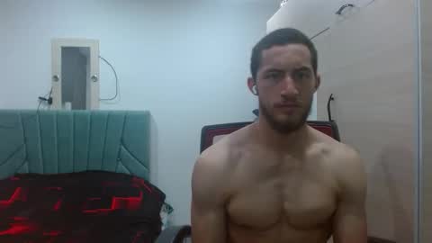 Snapshot of enzo_savage chatting on October 21, 2025, 6:08 pm enzo_savage online show from October 21, 2025, 6:08 pm