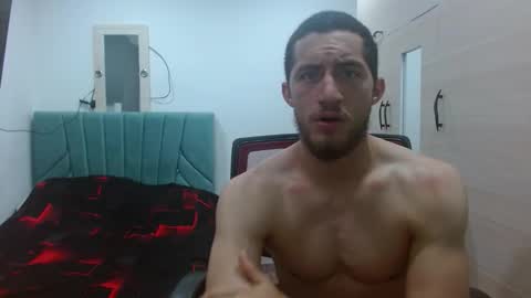 Snapshot of enzo_savage chatting on October 22, 2025, 6:29 pm enzo_savage online show from October 22, 2025, 6:29 pm
