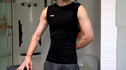 enzo_steel online show from March 15, 2026, 7:53 pm