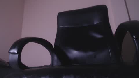 enzoferreirah online show from December 5, 2024, 2:09 am