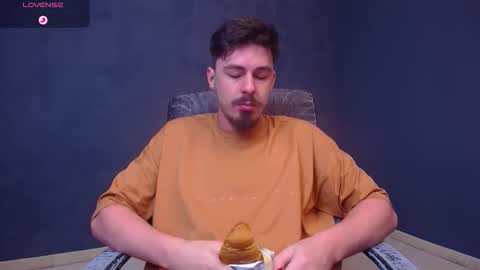 EnzoRace online show from January 6, 2026, 5:55 am