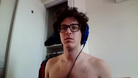 Snapshot of enzyme_ chatting on February 7, 2025, 4:46 pm enzyme_ online show from February 7, 2025, 4:46 pm