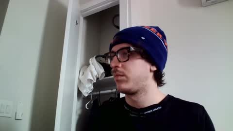 Snapshot of enzyme_ chatting on February 20, 2025, 7:52 pm enzyme_ online show from February 20, 2025, 7:52 pm