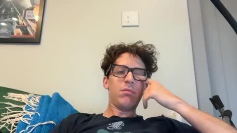 Snapshot of enzyme_ chatting on September 8, 2025, 3:33 pm enzyme_ online show from September 8, 2025, 3:33 pm