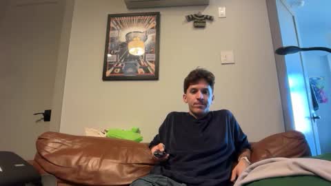 Snapshot of enzyme_ chatting on October 27, 2025, 7:07 pm enzyme_ online show from October 27, 2025, 7:07 pm