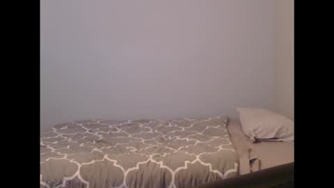 eprahsdahc online show from December 5, 2025, 1:03 am