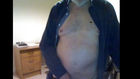 Snapshot of erasmus_d chatting on December 4, 2024, 6:28 pm erasmus_d online show from December 4, 2024, 6:28 pm