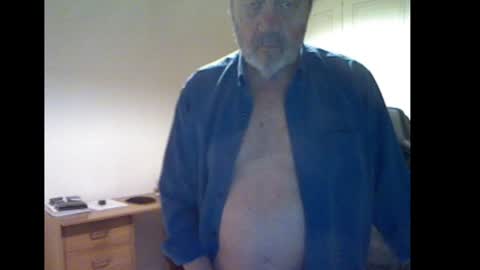 Snapshot of erasmus_d chatting on February 4, 2025, 6:38 pm erasmus_d online show from February 4, 2025, 6:38 pm