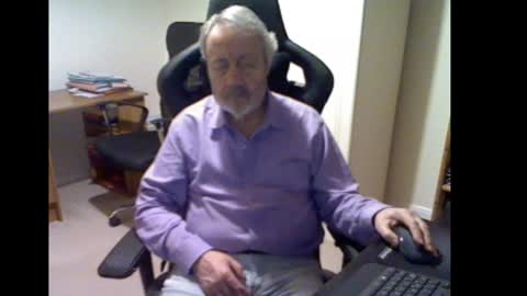 Snapshot of erasmus_d chatting on February 8, 2025, 5:29 pm erasmus_d online show from February 8, 2025, 5:29 pm