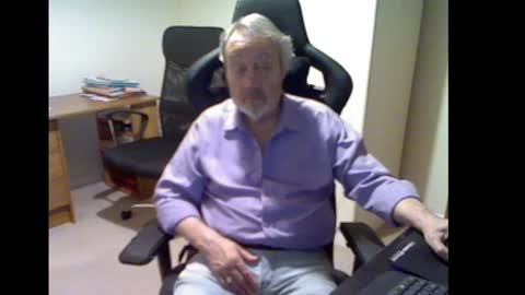 Snapshot of erasmus_d chatting on February 18, 2025, 6:58 pm erasmus_d online show from February 18, 2025, 6:58 pm