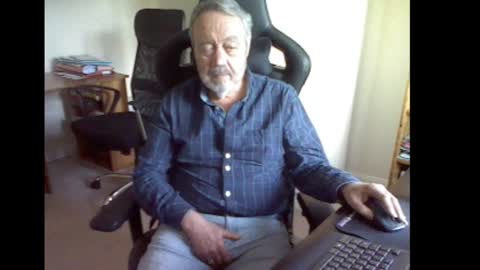 Snapshot of erasmus_d chatting on March 11, 2025, 5:46 pm erasmus_d online show from March 11, 2025, 5:46 pm