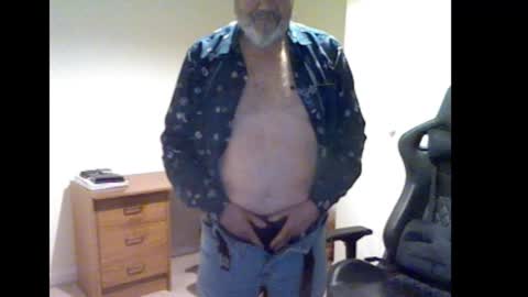 Snapshot of erasmus_d chatting on October 19, 2025, 5:24 pm erasmus_d online show from October 19, 2025, 5:24 pm