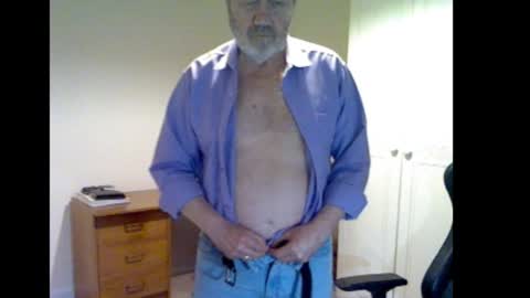 erasmus_d online show from January 5, 2026, 6:11 pm