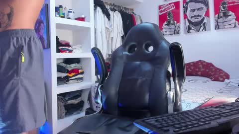 Snapshot of eren_blade_ chatting on September 18, 2025, 3:19 am Tht BOSS Eren online show from September 18, 2025, 3:19 am