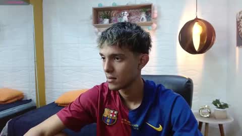 eric_oslo online show from January 8, 2026, 6:43 pm