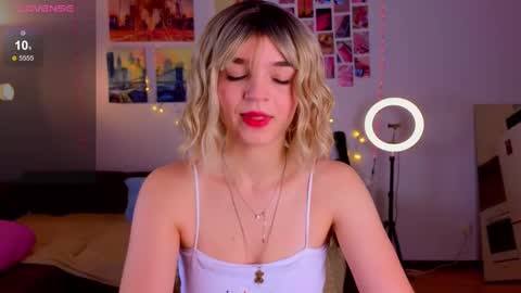 Erica Winterr online show from January 21, 2025, 6:22 am