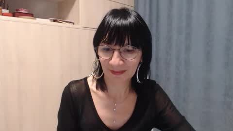ericablack8 online show from September 19, 2025, 3:13 pm