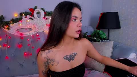 Snapshot of ericaevan chatting on January 5, 2025, 12:10 pm ericaevan online show from January 5, 2025, 12:10 pm