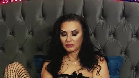 Snapshot of ericarosse chatting on December 27, 2024, 3:26 pm Erica online show from December 27, 2024, 3:26 pm