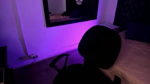 Erick  online show from March 22, 2026, 12:08 pm