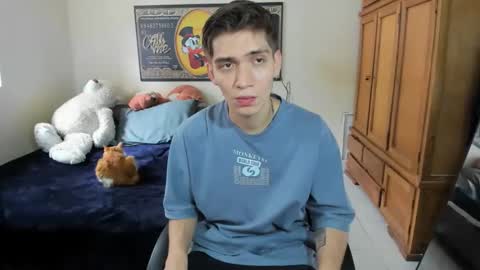 Snapshot of erick_de_rossee chatting on May 19, 2026, 8:37 pm erick_de_rossee online show from May 19, 2026, 8:37 pm