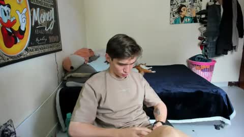 Snapshot of erick_de_rossee chatting on August 3, 2026, 5:27 pm erick_de_rossee online show from August 3, 2026, 5:27 pm