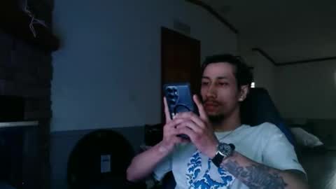 Snapshot of erick_martinezz chatting on March 23, 2026, 11:53 pm erick online show from March 23, 2026, 11:53 pm