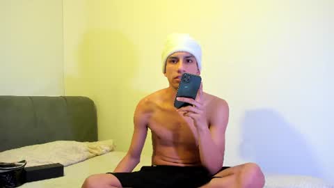 Snapshot of erick_velveth chatting on July 1, 2026, 5:20 am erick online show from July 1, 2026, 5:20 am