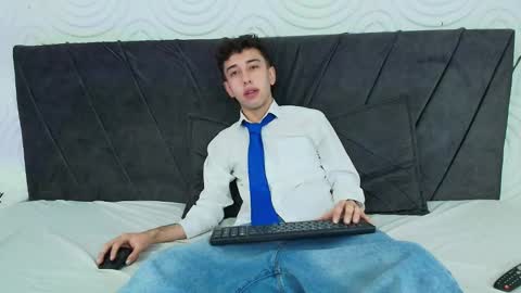 Erick online show from February 1, 2025, 1:09 pm