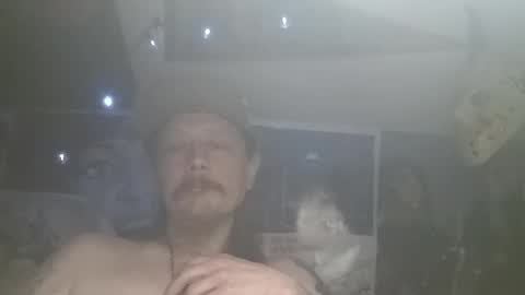 Snapshot of ericlovestacos chatting on February 24, 2025, 1:35 am ericlovestacos online show from February 24, 2025, 1:35 am