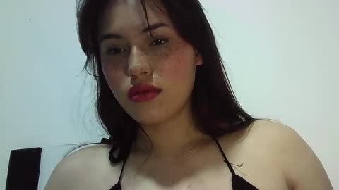Snapshot of erika_depp chatting on July 27, 2026, 11:34 pm Erika online show from July 27, 2026, 11:34 pm