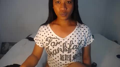 Snapshot of erika_madrigal chatting on March 7, 2025, 5:17 pm erika_madrigal online show from March 7, 2025, 5:17 pm