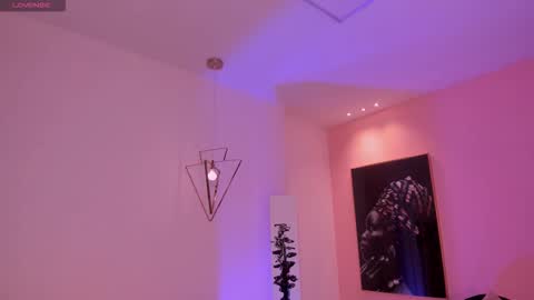 Erika Benz online show from March 12, 2026, 12:11 pm