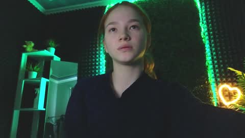 Snapshot of erikabrian chatting on December 28, 2024, 4:51 am erikabrian online show from December 28, 2024, 4:51 am