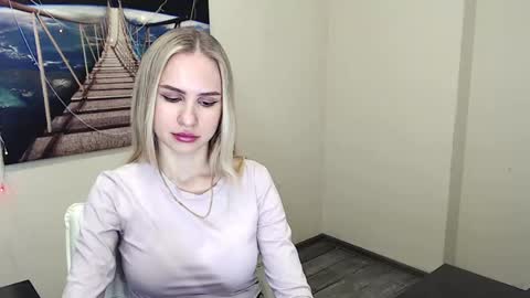 Erika online show from February 19, 2025, 1:06 pm