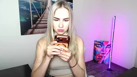 Snapshot of erikagavin chatting on July 20, 2026, 12:07 pm Erika online show from July 20, 2026, 12:07 pm