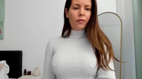 Erika online show from February 2, 2026, 9:41 am