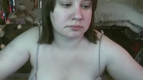 Snapshot of erikatwins chatting on May 16, 2026, 6:32 am Erika online show from May 16, 2026, 6:32 am