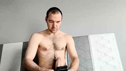 HunStroker online show from April 9, 2026, 1:05 pm