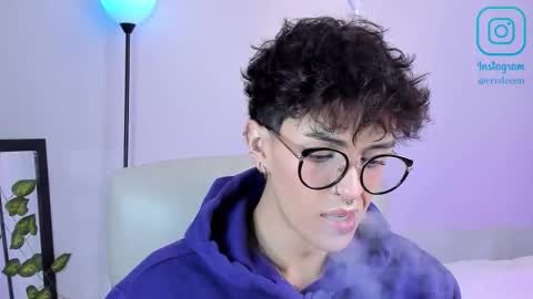   online show from November 14, 2025, 5:11 pm